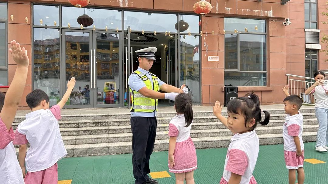 8ee6d786ad295c8c74855d6076887b91.jpg 8ee6d786ad295c8c74855d6076887b91.jpg