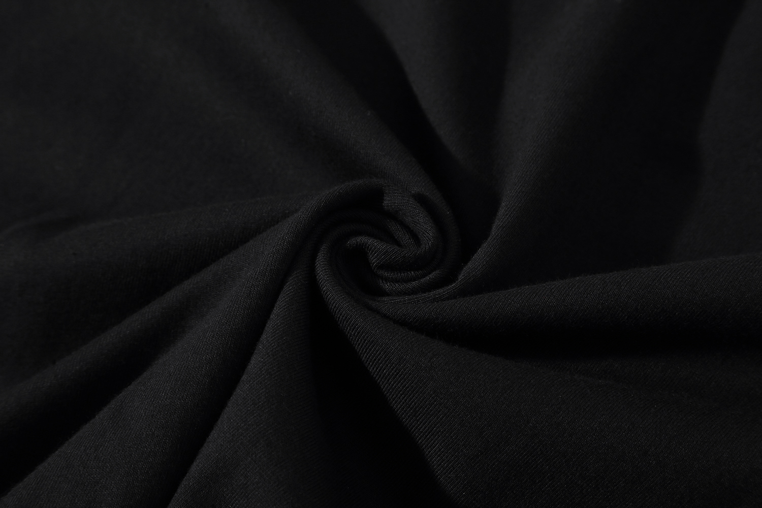 紡織人熬過了淡季,卻死在了旺季!