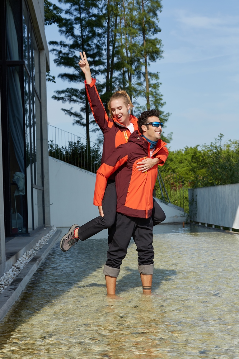 北京戶外沖鋒衣訂制定做生產加工服裝廠 北京戶外沖鋒衣訂制定做生產加工服裝廠